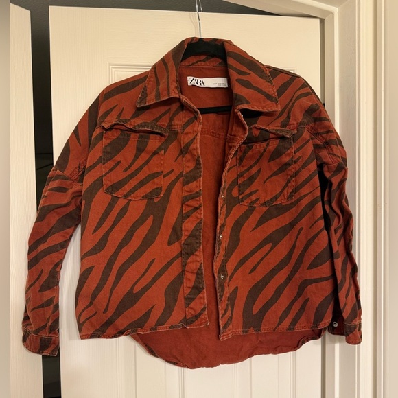 ZARA  Animal/Zebra Print Denim Like Fabric Jacket xs - Picture 1 of 5